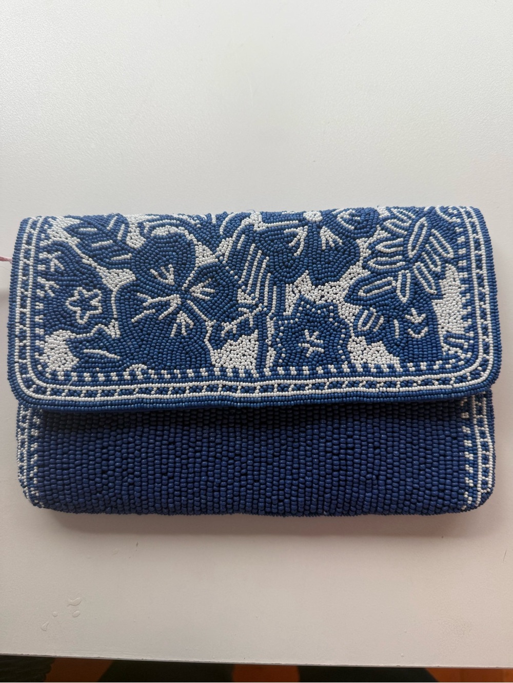Vineyard Vines Blue and White Beaded Floral Clutch NWT